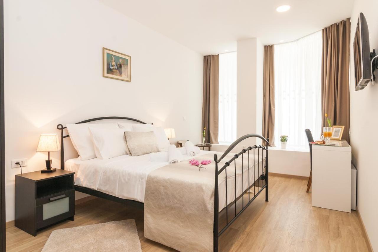 Hotel Via Domus Spalato Esterno foto